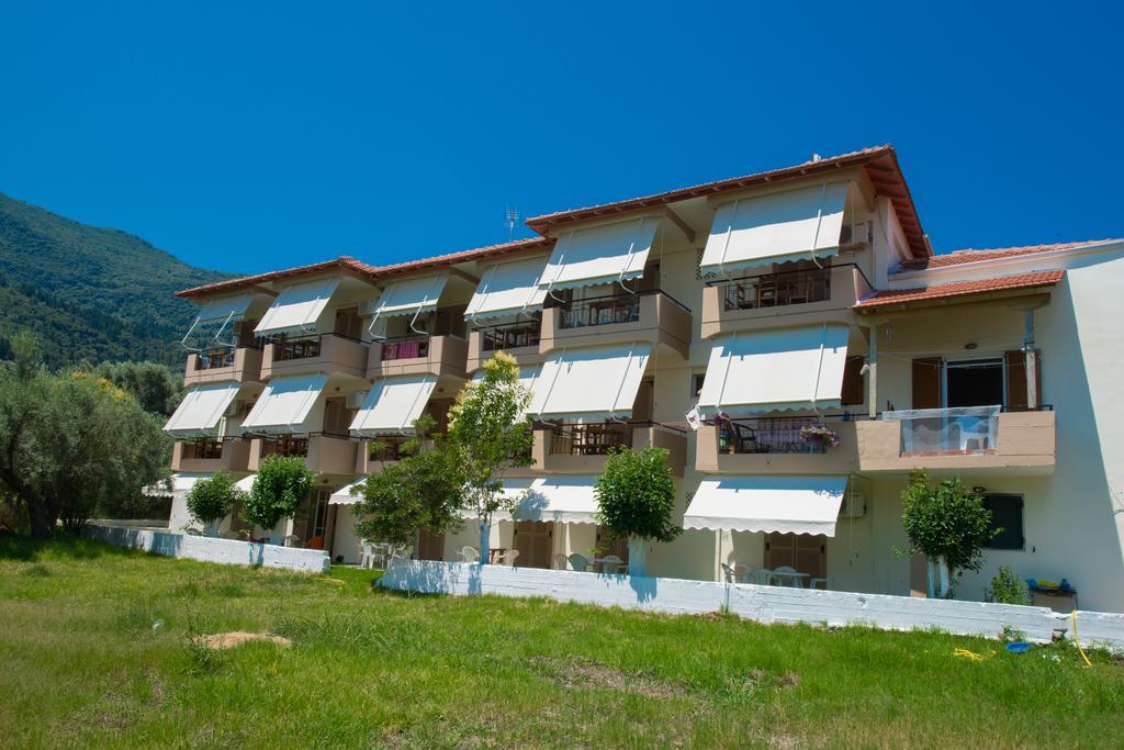 Vessarios Apartment Nikiana Exterior foto